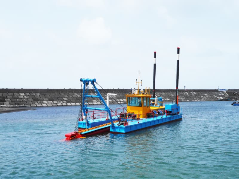 Drague à sable JLCSD200 : capacité de la pompe : 500 m³/h, profondeur de dragage : 6,0 m