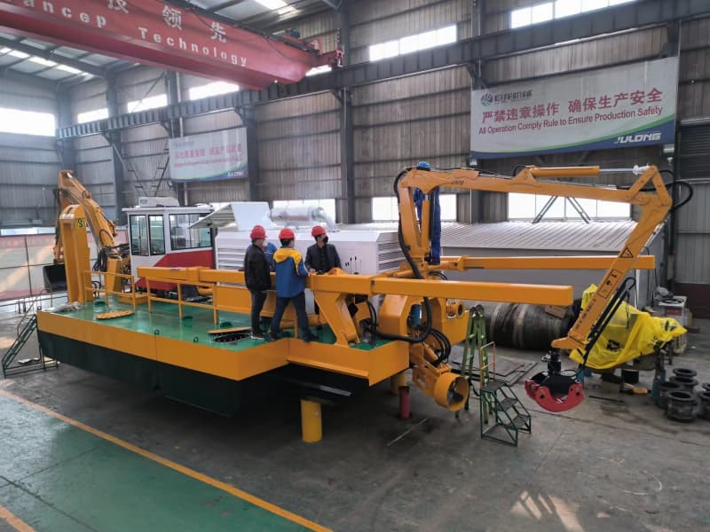 Dragueuse amphibie multifonctionnelle (900 m³/h) avec pompe d'aspiration/godet