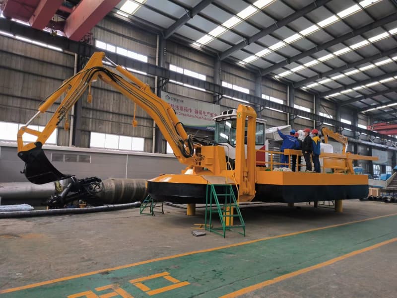 Dragueuse amphibie multifonctionnelle (900 m³/h) avec pompe d'aspiration/godet